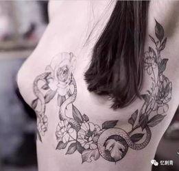 网红吃瓜纹身女孩视频大全