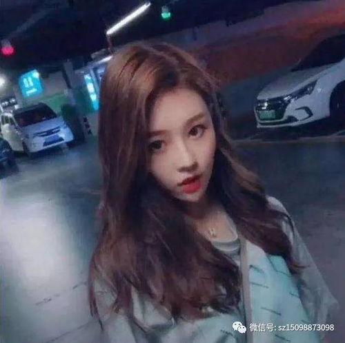 抖音九头身网红吃瓜