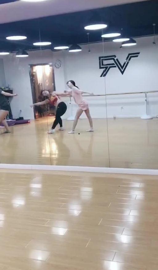 跳舞网红吃瓜视频大全